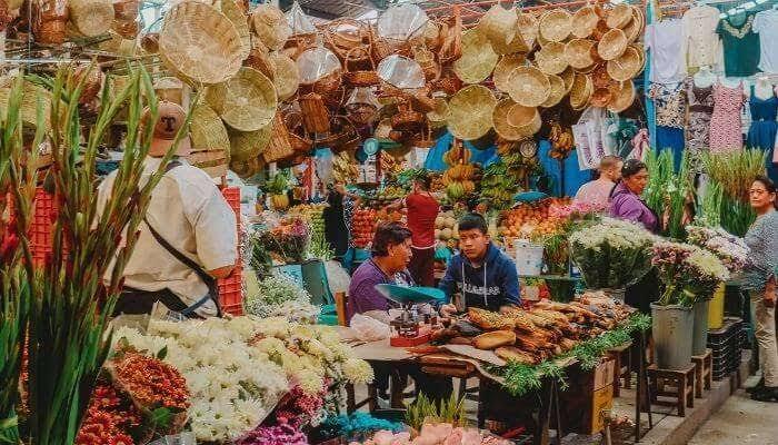 سوق البرغوث 